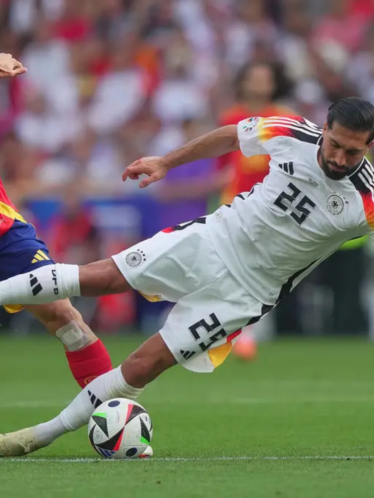 德国队碾压法国队,奥恰洛夫关键制胜 德国队碾压法国队,奥恰洛夫关键制胜