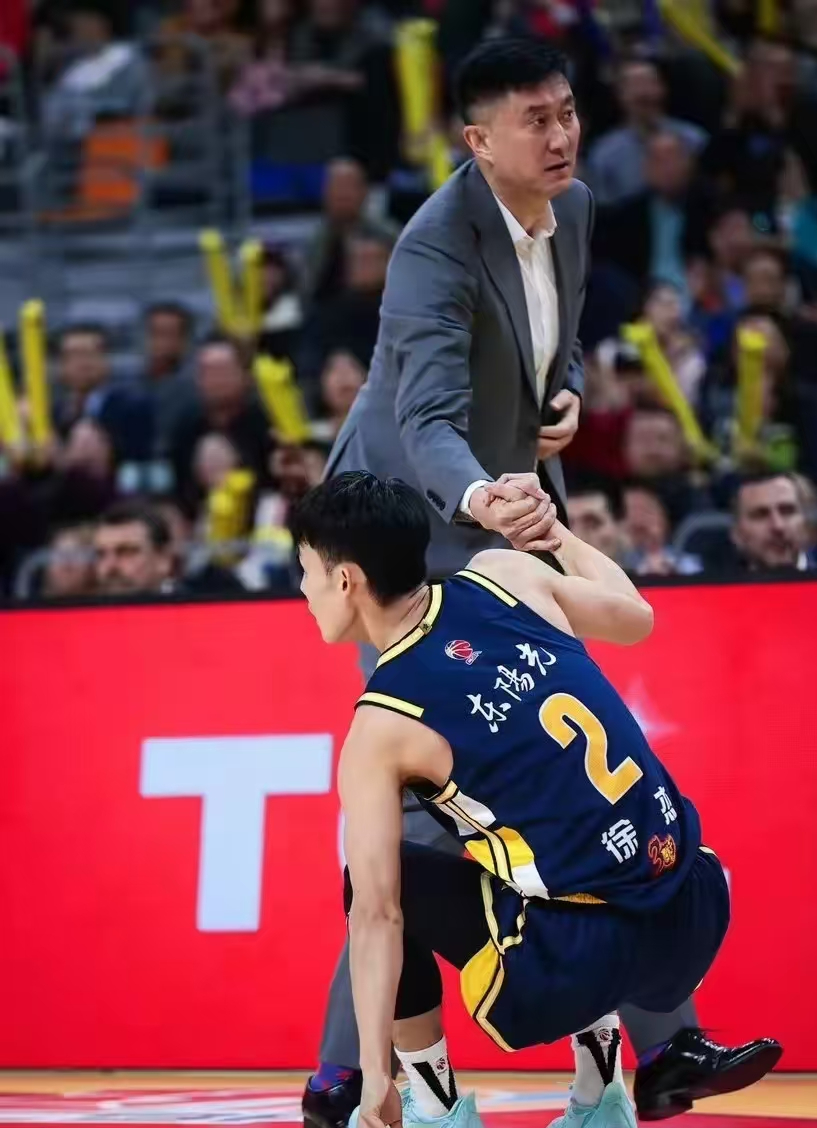 吉林队翻盘76人,乔治关键制胜 吉林队翻盘76人,乔治关键制胜