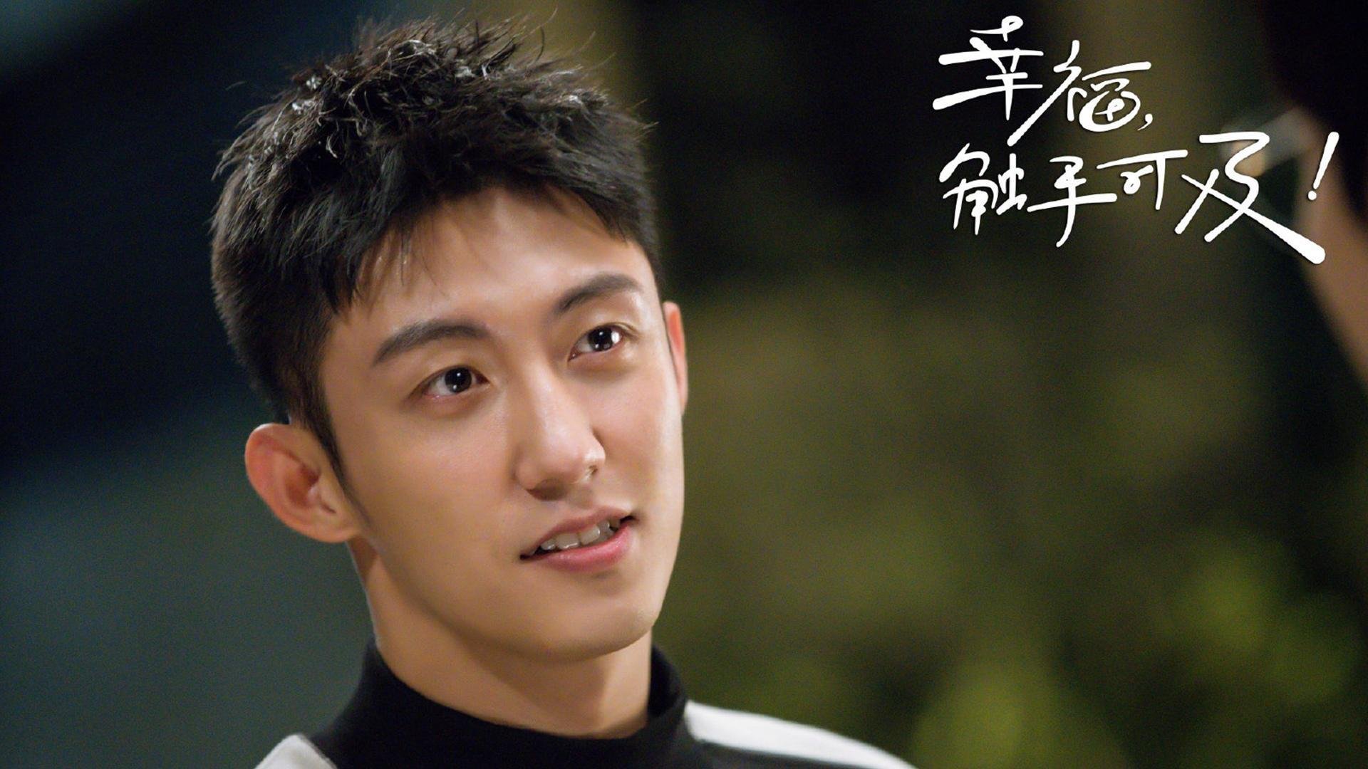 蓝黑利刃刺破紫色迷雾，劳塔罗巨星闪光与佛罗伦萨的节奏统治