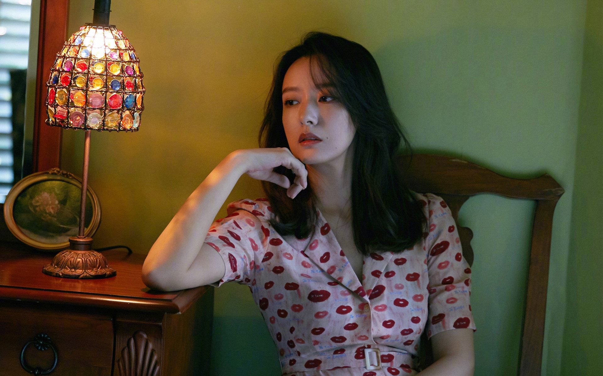 蓝黑利刃刺破紫色迷雾，劳塔罗巨星闪光与佛罗伦萨的节奏统治