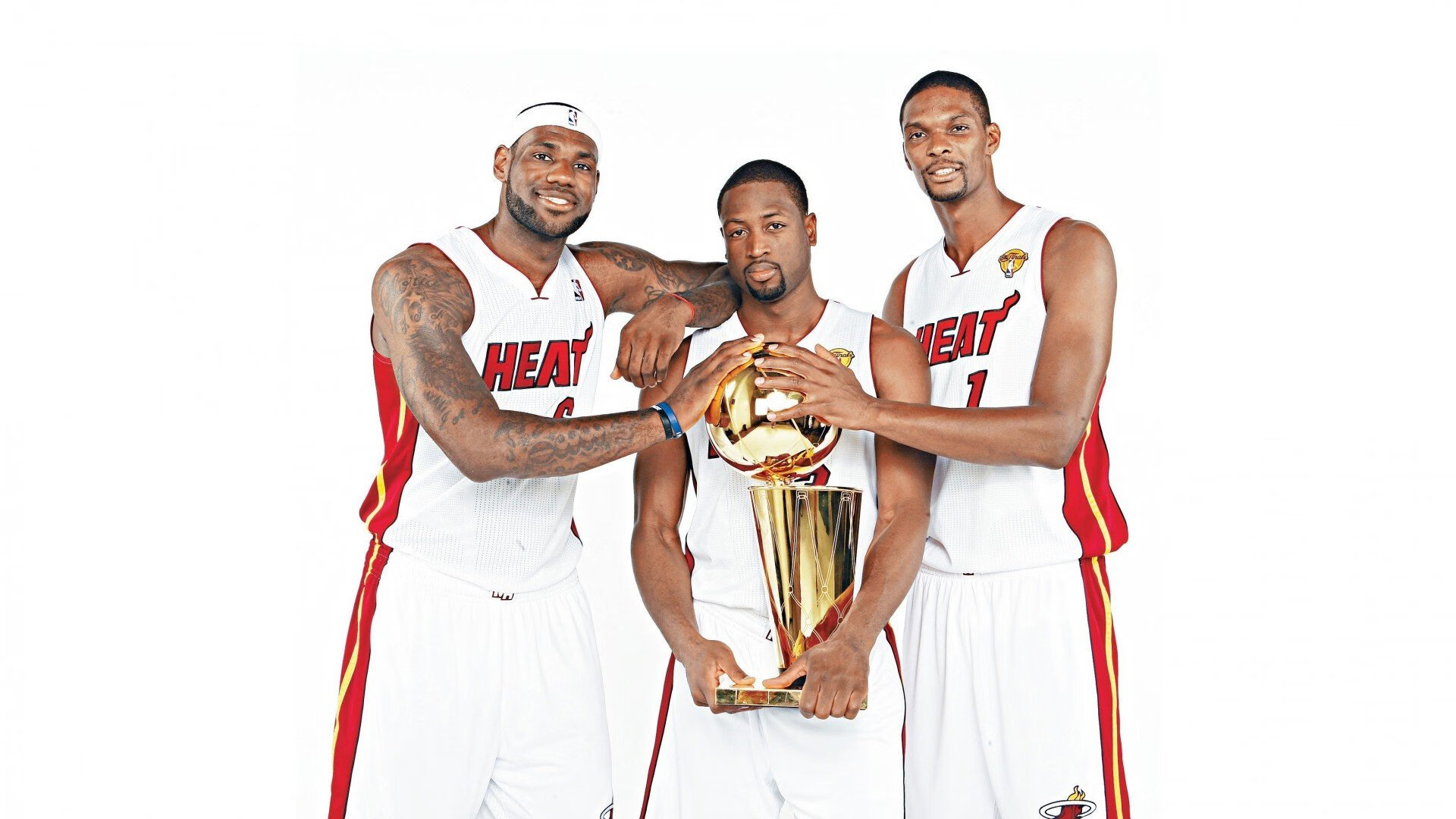 冰雪小国奇迹与米兰城焰火,当劳塔罗的坚毅遇上芬兰的绝杀