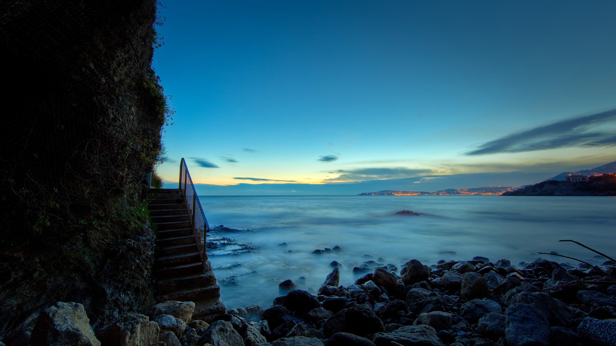 哈登49分破生涯纪录，尼克斯双星合砍72分仍败北