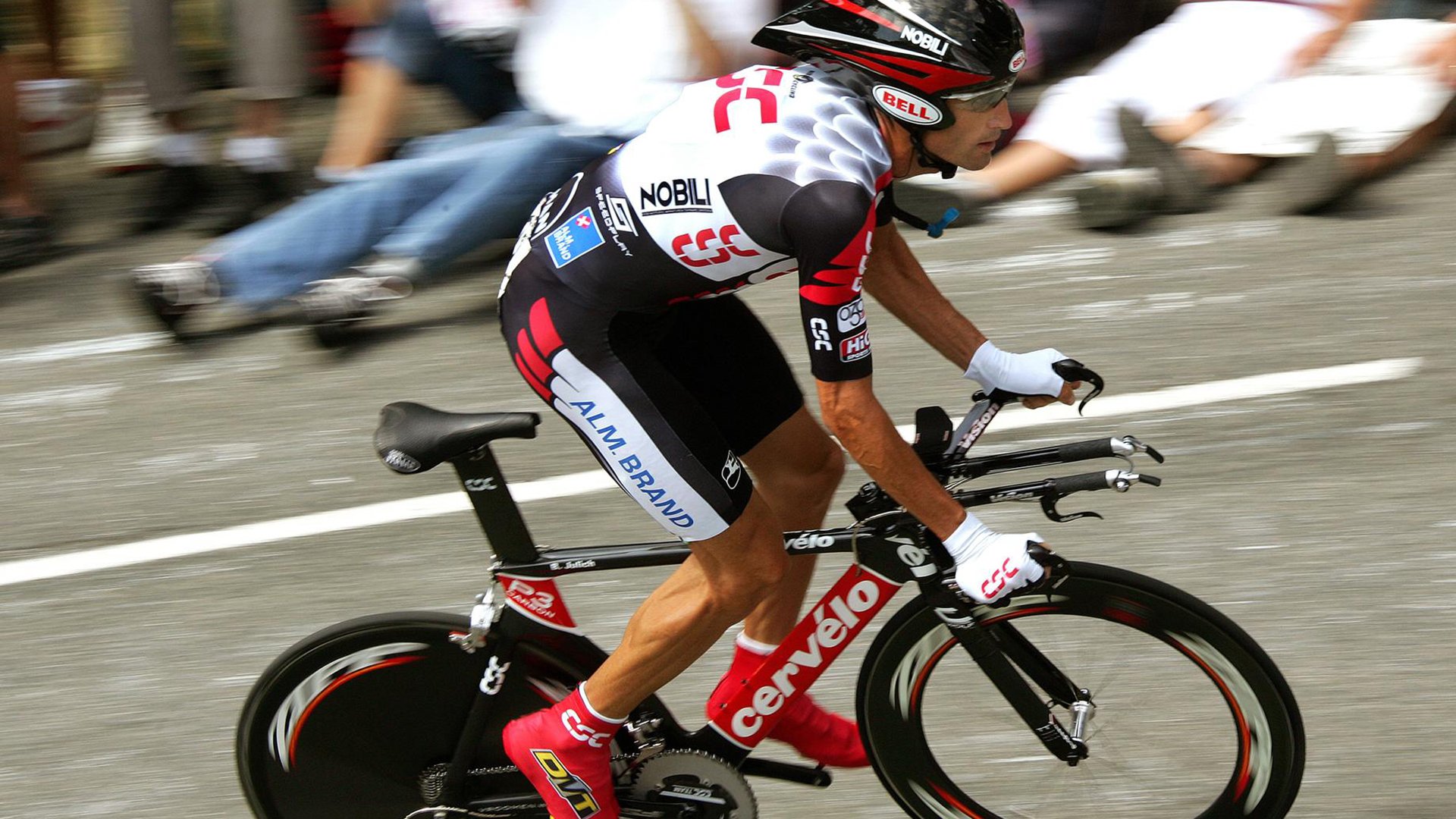 被冠冕遗忘的名字，当几内亚鏖战红牛，巴雷拉在美加墨接管比赛