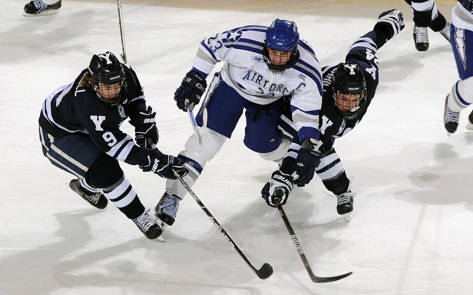 窒息式压制！厄瓜多尔连续得分击垮澳大利亚，门迪三度救主成关键先生